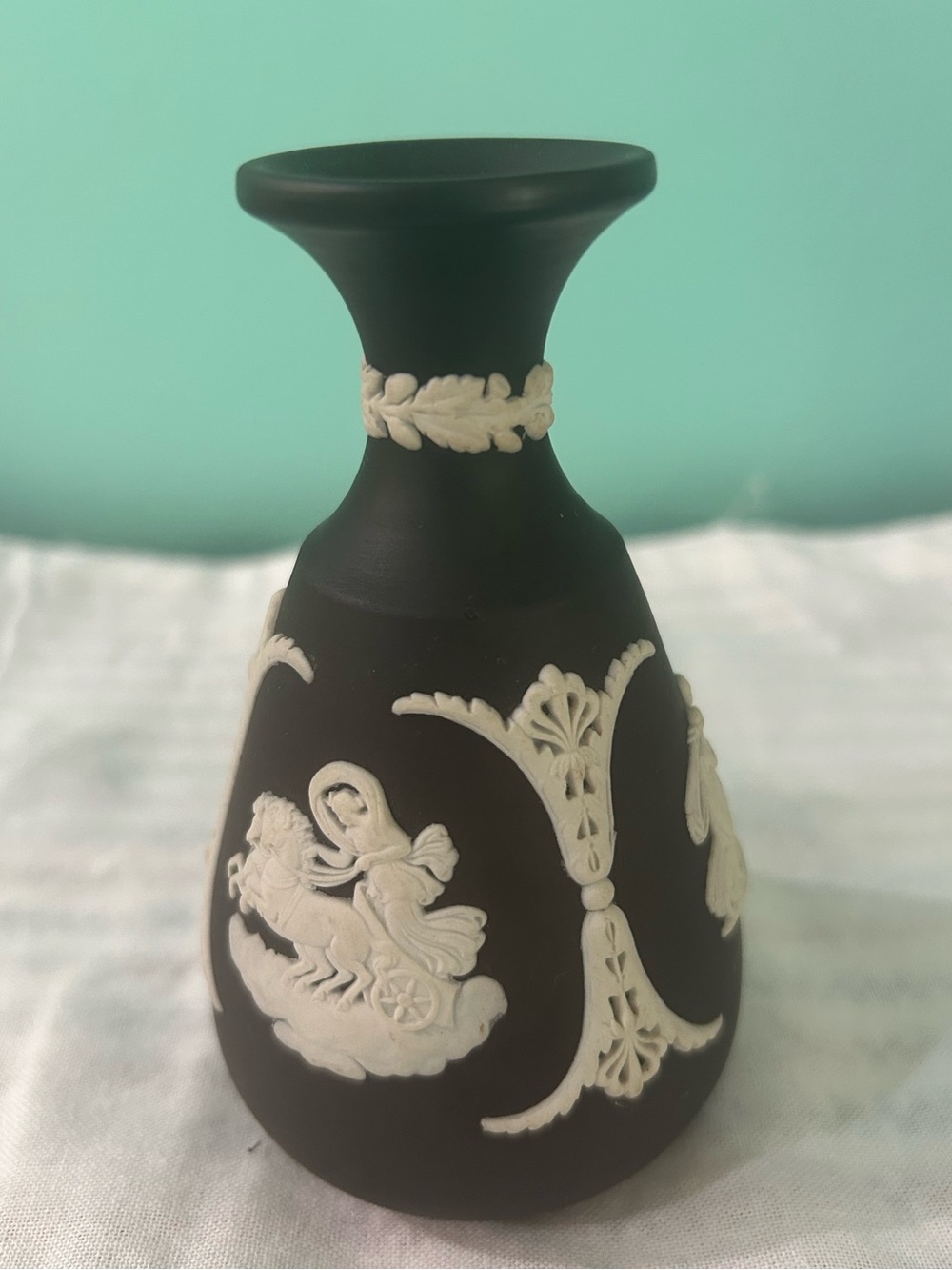 Vintage Wedgwood Jasperware Black Basalt Bud Vase 5”